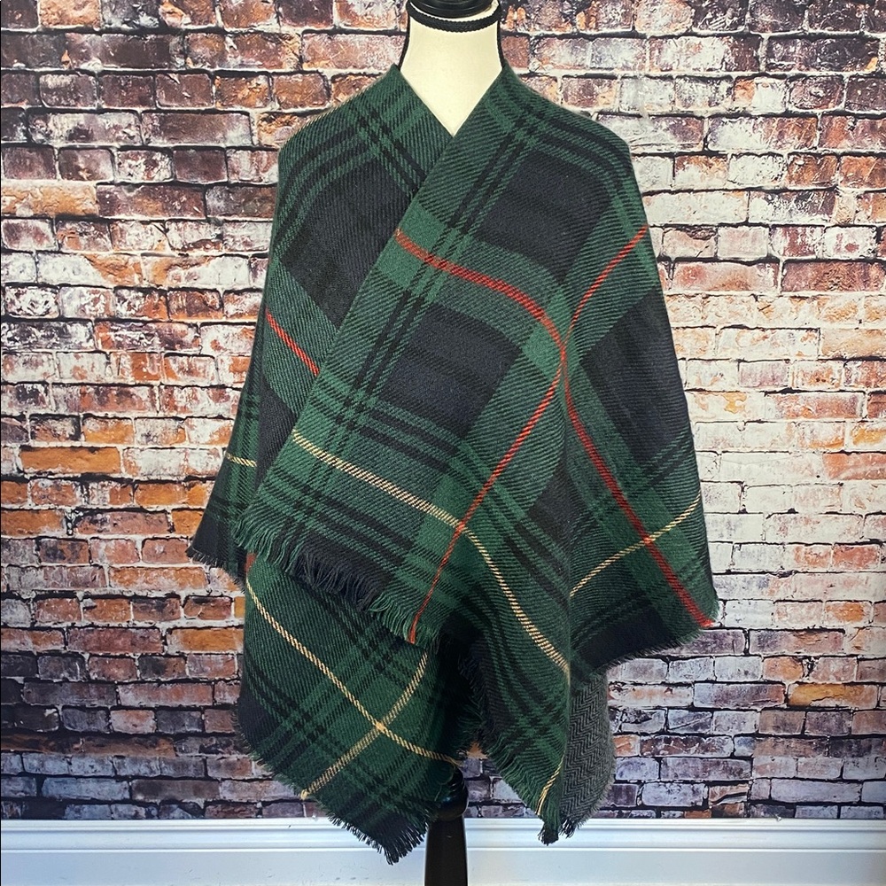 LA Express Acrylic Plaid Tartan Green Navy Versatile Wrap Shawl One Size - Picture 4 of 12